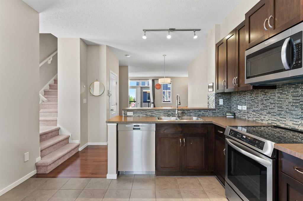 58 Evansview Road NW, A2328123, Alberta,