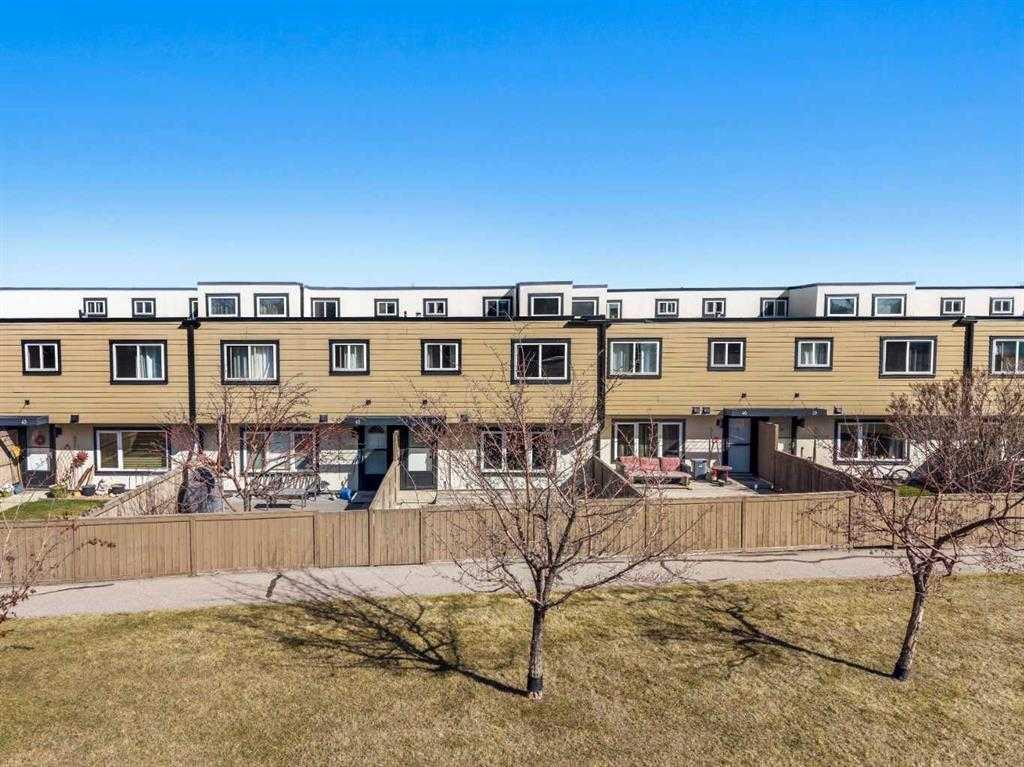 Fifth View of 41, 3809 45 Street SW, Glenbrook, Calgary, Alberta, T3E3H4