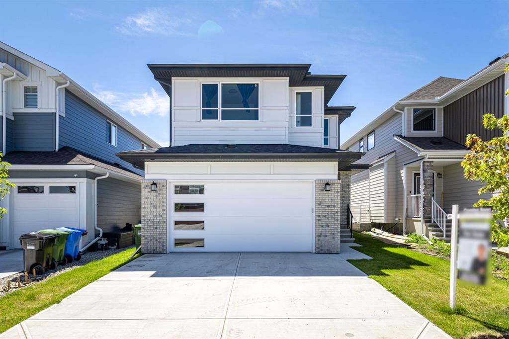 MLS® listing #113957537 for sale located at 53 Versant Point SW
