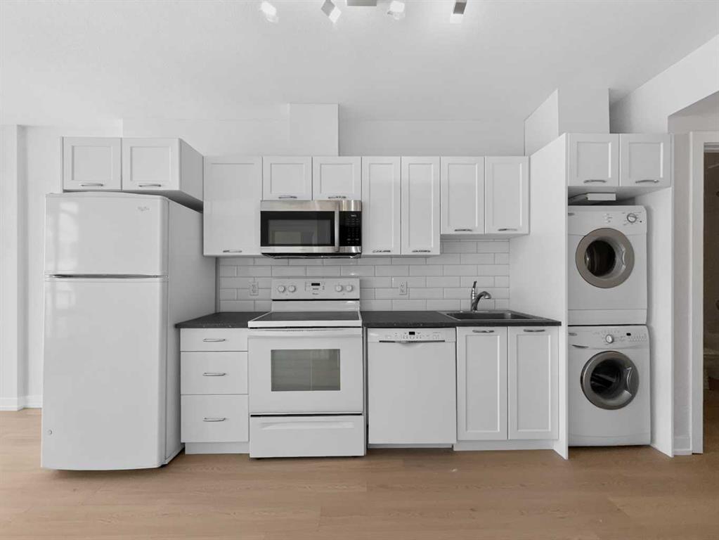 Second View of 1103, 3830 Brentwood Road NW, Brentwood, Calgary, Alberta, T2L 1K8
