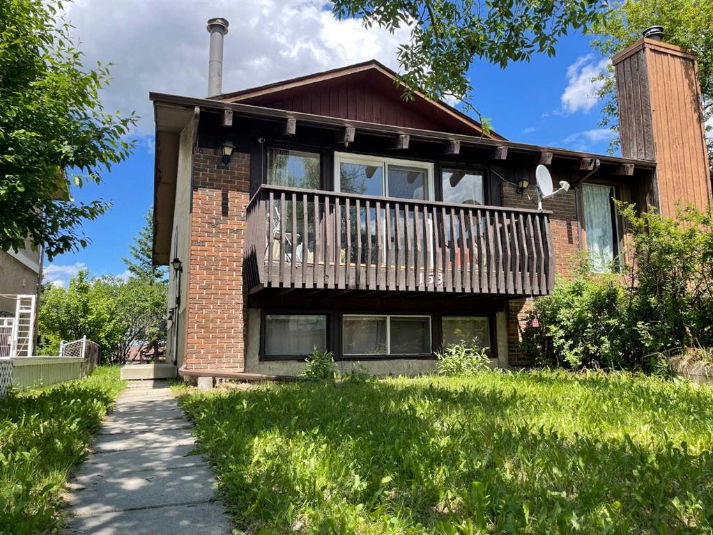 MLS® listing #113958643 for sale located at 153 Bergen Crescent NW