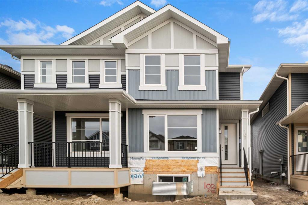 102 Sora Gardens SE, A2328206, Alberta,