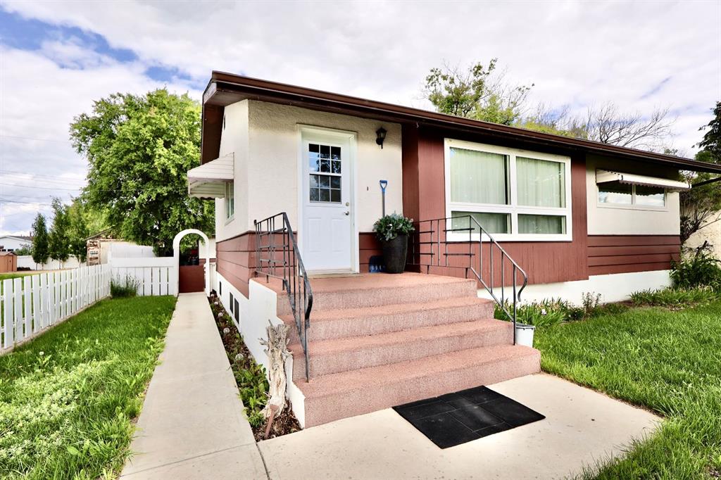 Third View of 422 3 Avenue E, NONE, Oyen, Alberta, T0J2J0