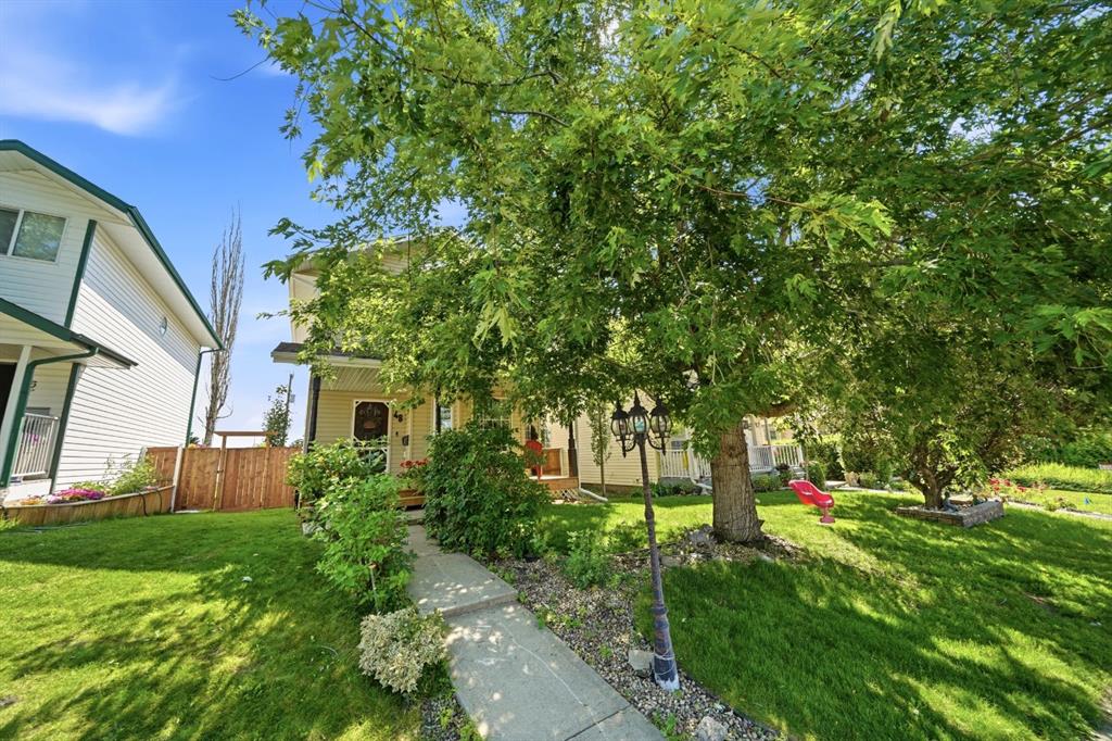 Second View of 48 Country Ridge Close , Lacombe Residential Subdivision, Lacombe, Alberta, T4L 2H1