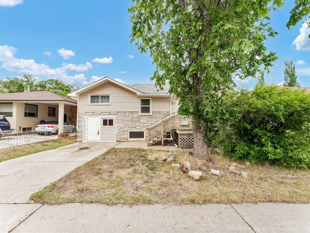 Third View of 112 8 Street SW, SW Hill, Medicine Hat, Alberta, T1A 4L6
