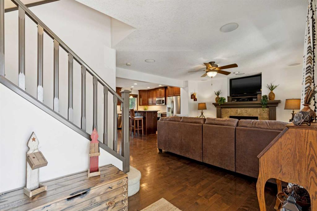 Fifth View of 316 Prestwick Terrace SE, McKenzie Towne, Calgary, Alberta, T2Z 0H4