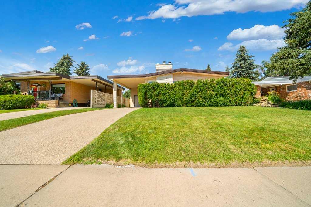 Third View of 510 1 Street NW, Riverside, Medicine Hat, Alberta, T1A 6H8