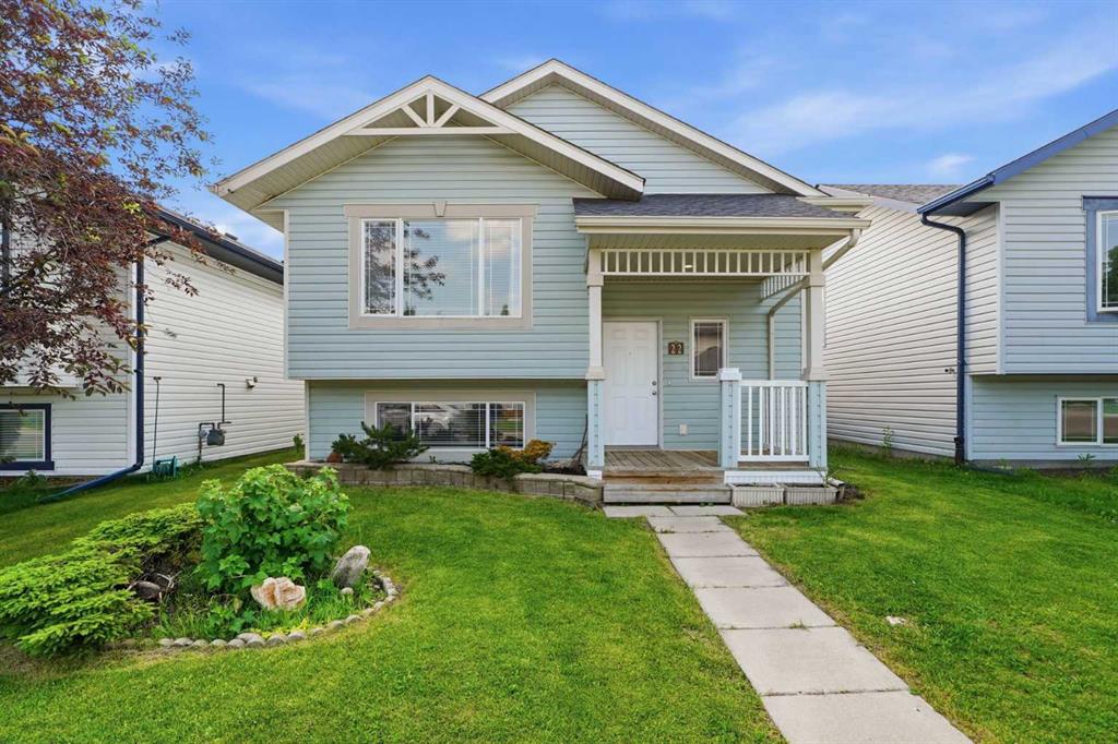 Fourth View of 22 Lanterman Close , Lonsdale, Red Deer, Alberta, T4R 3K3