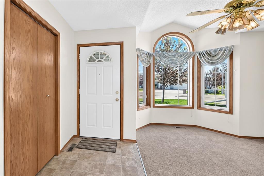 Third View of 3 Parklane Place , Downtown_Strathmore, Strathmore, Alberta, T1P 1K7