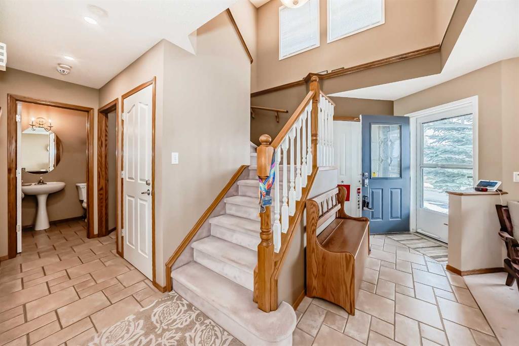 Fourth View of 3767 Springbank Drive SW, Springbank Hill, Calgary, Alberta, T3H 4J5