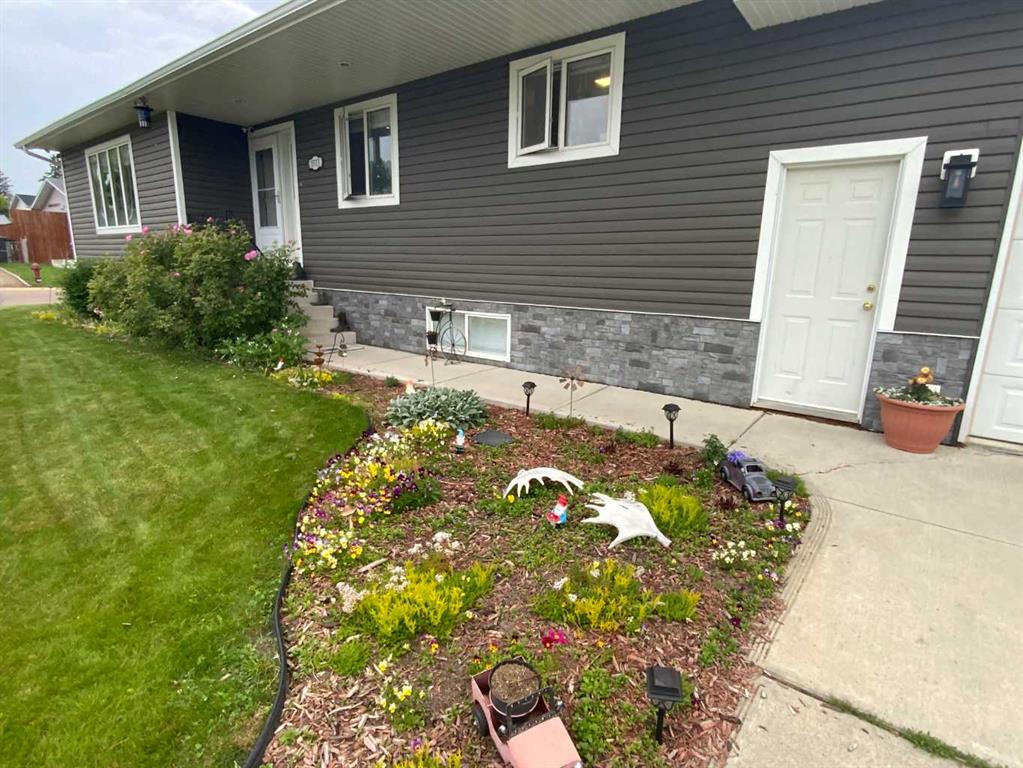 1513 Westview Drive , A2328397, Alberta,