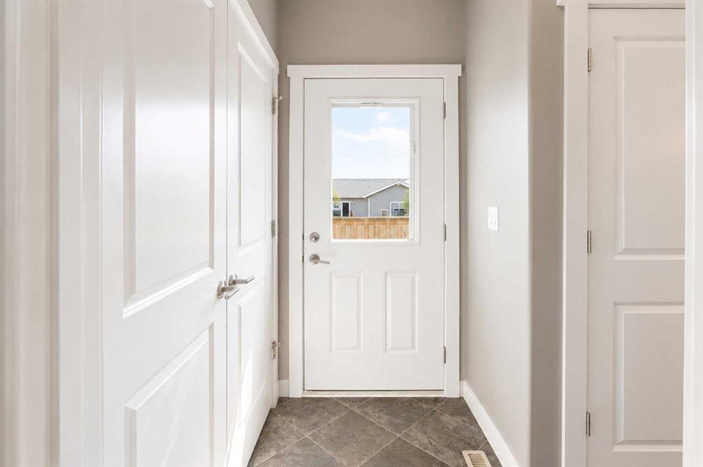 Third View of 18 Hanson Green , Hawkridge Estates, Penhold, Alberta, T0M 1R0