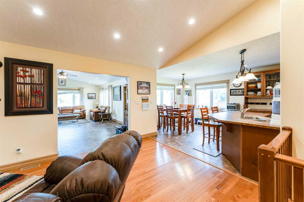 Third View of 43 N 2A Street E, NONE, Magrath, Alberta, T0K1J0