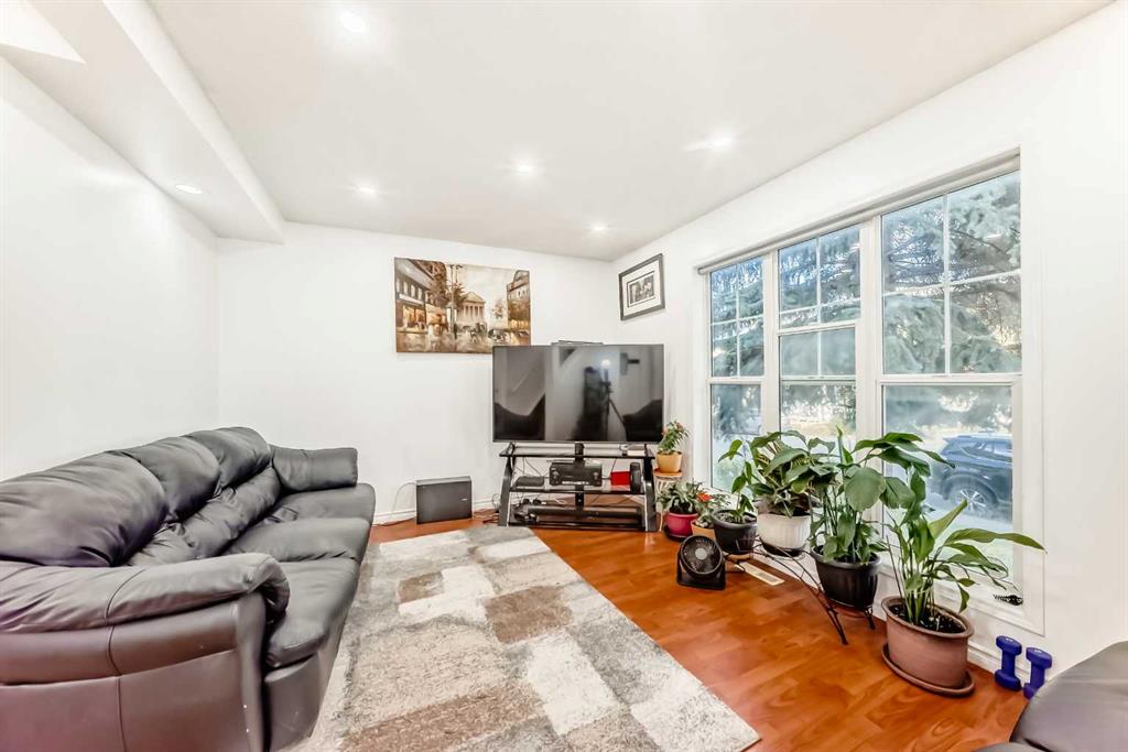 Fourth View of 79 Hidden Crescent NW, Hidden Valley, Calgary, Alberta, T3A 5L4