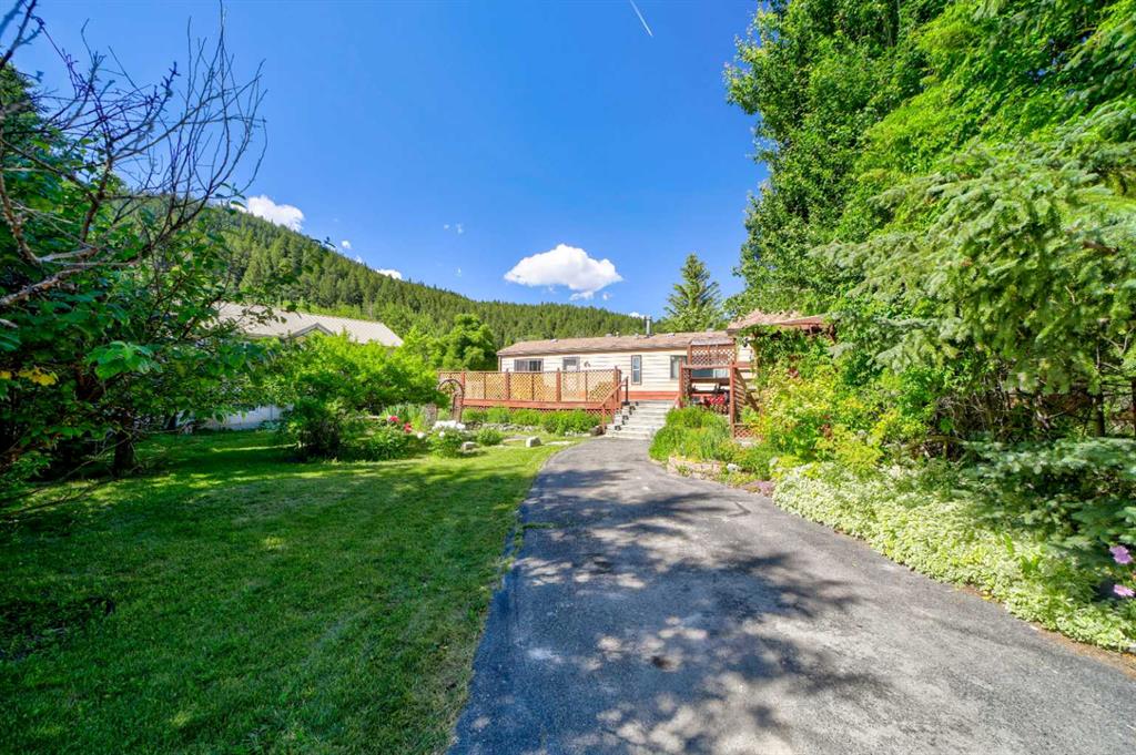 5670 16 Avenue , A2328517, Alberta,