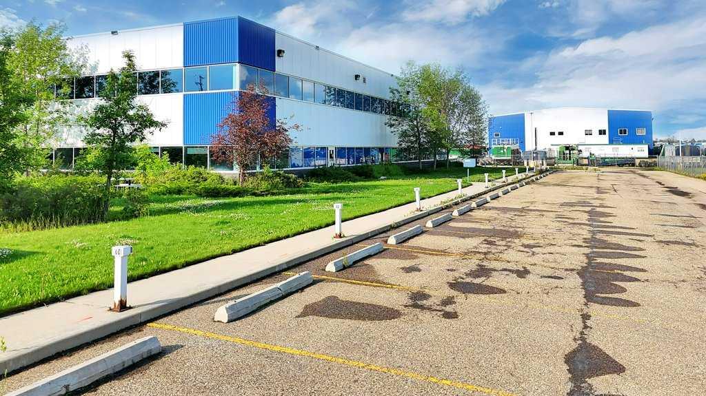 Fifth View of 33 Schenk Industrial Road , Beju Industrial Park, Sylvan Lake, Alberta, T4S 2J9