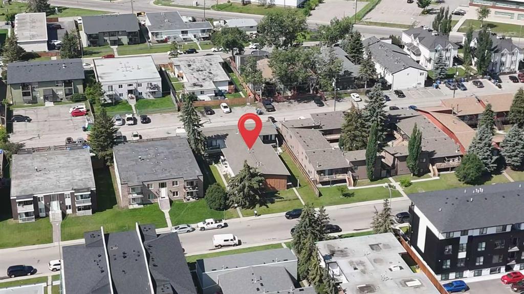 Third View of 1-8, 4523 73 Street NW, Bowness, Calgary, Alberta, T3B2M3