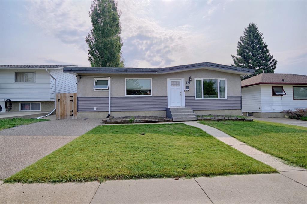 Second View of 32 Lemoyne Crescent W, Varsity Village, Lethbridge, Alberta, T1K 4A5
