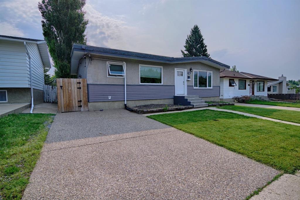 Third View of 32 Lemoyne Crescent W, Varsity Village, Lethbridge, Alberta, T1K 4A5