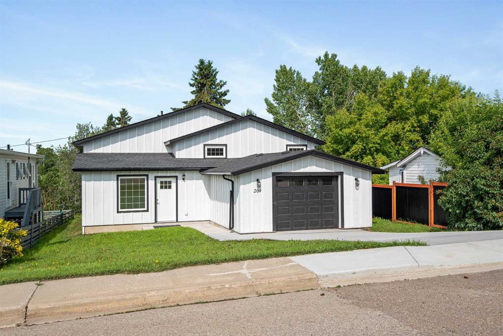 209 First Avenue S, A2328604, Alberta,