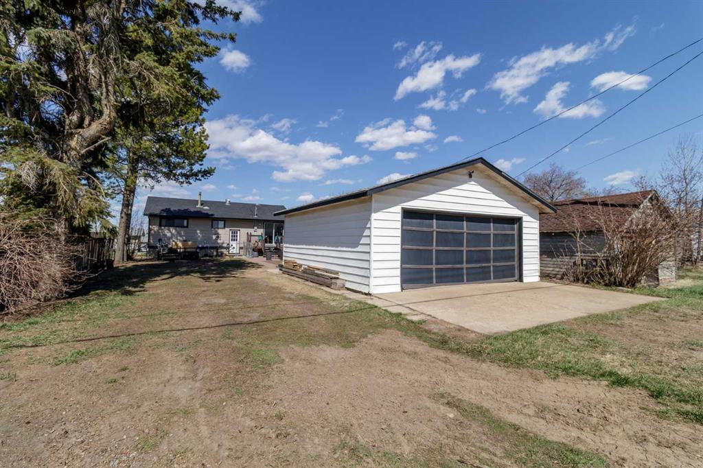 Fourth View of 4923 51 Avenue , Holden, Holden, Alberta, T0B 0H8