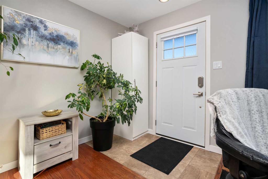 Fifth View of 4923 51 Avenue , Holden, Holden, Alberta, T0B 0H8