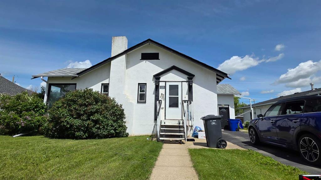 5105 WINDSOR Avenue , A2328657, Alberta,