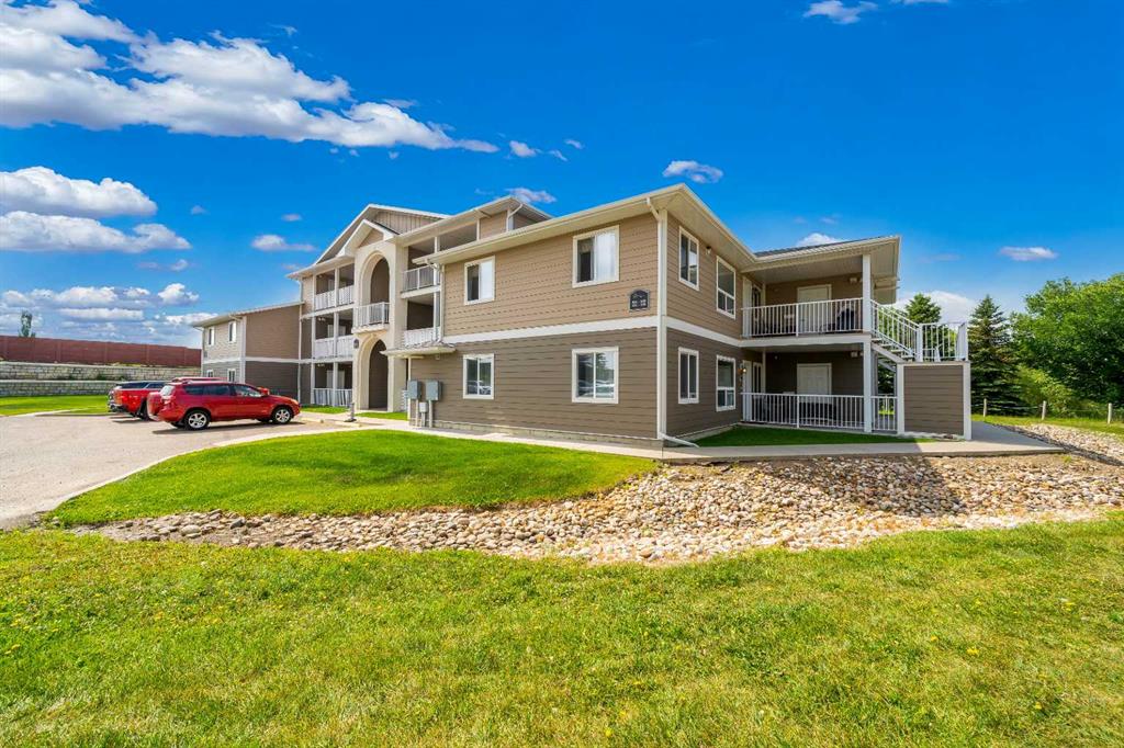 Third View of 131 Southlands Pointe SE, Southland, Medicine Hat, Alberta, T1B 0M5