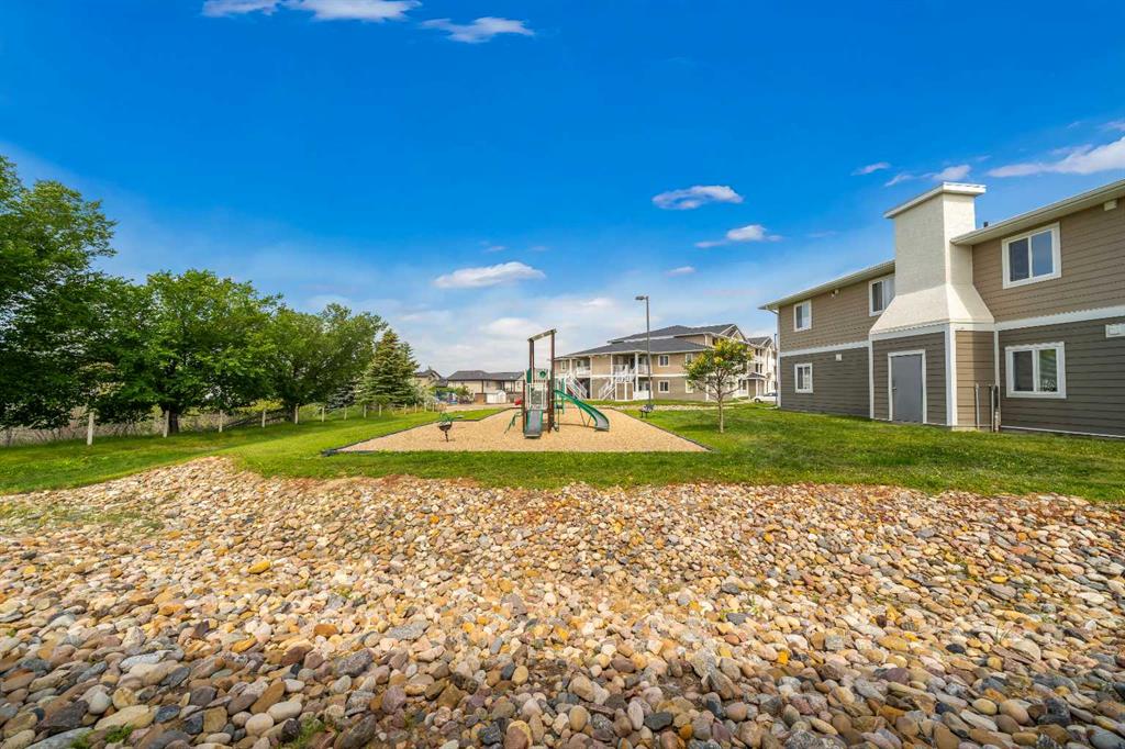 Fifth View of 131 Southlands Pointe SE, Southland, Medicine Hat, Alberta, T1B 0M5
