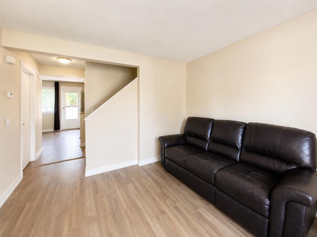 Fifth View of 90, 999 Canyon Meadows Drive SW, Canyon Meadows, Calgary, Alberta, T2W 2S6