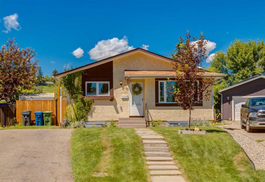 23 Deer Lane Place SE, A2328681, Alberta,