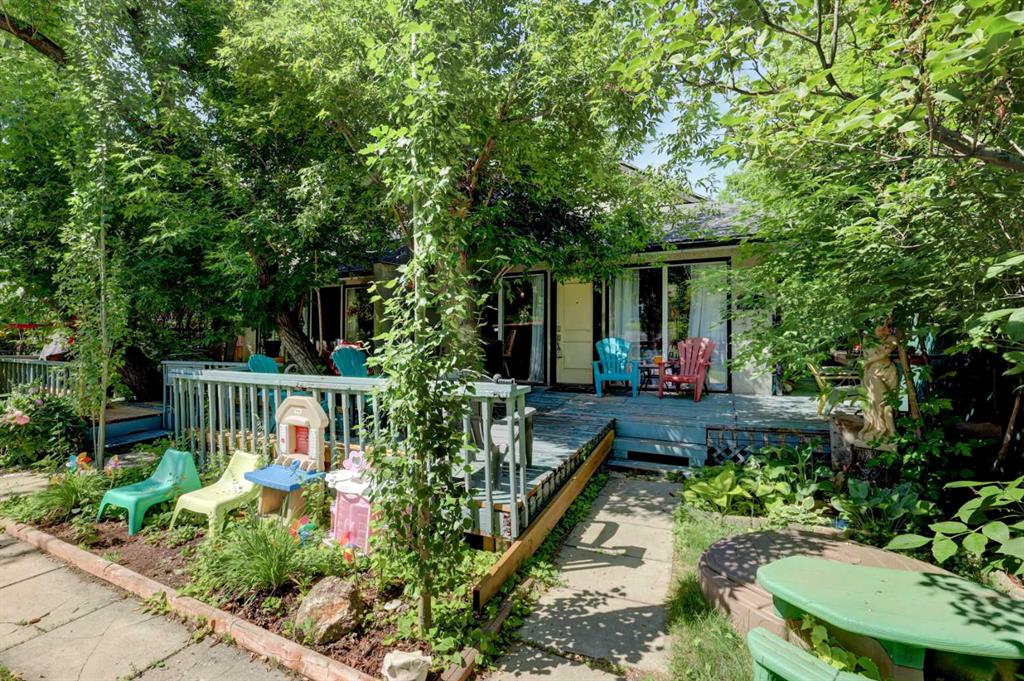 Second View of 7622 34 Avenue NW, Bowness, Calgary, Alberta, T3B 1N6