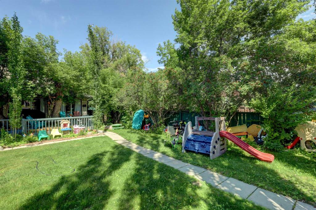 Fifth View of 7622 34 Avenue NW, Bowness, Calgary, Alberta, T3B 1N6
