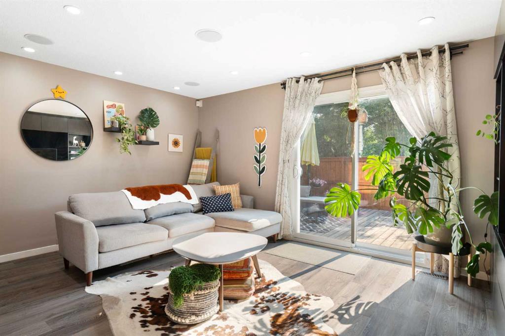 Third View of 90, 330 Canterbury Drive SW, Canyon Meadows, Calgary, Alberta, T2W 1H6