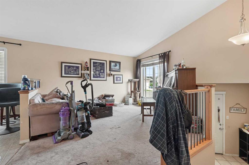 Fifth View of 84 Aberdeen Road W, West Highlands, Lethbridge, Alberta, T1J 4Z2