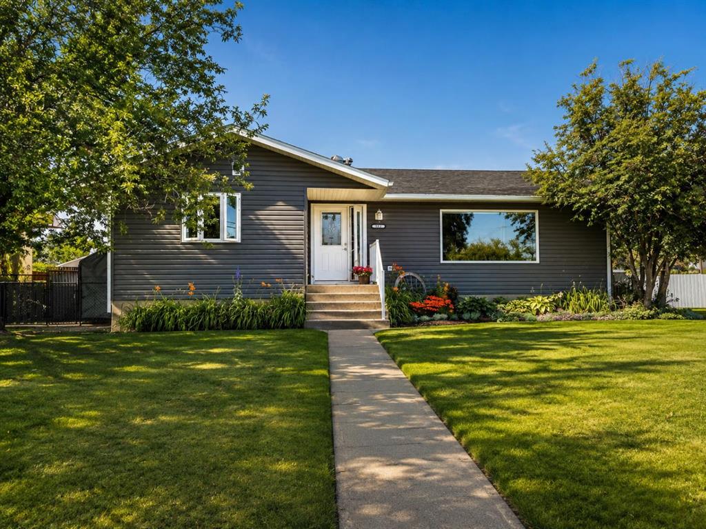 422 15 Street E  , A2328789, Alberta,