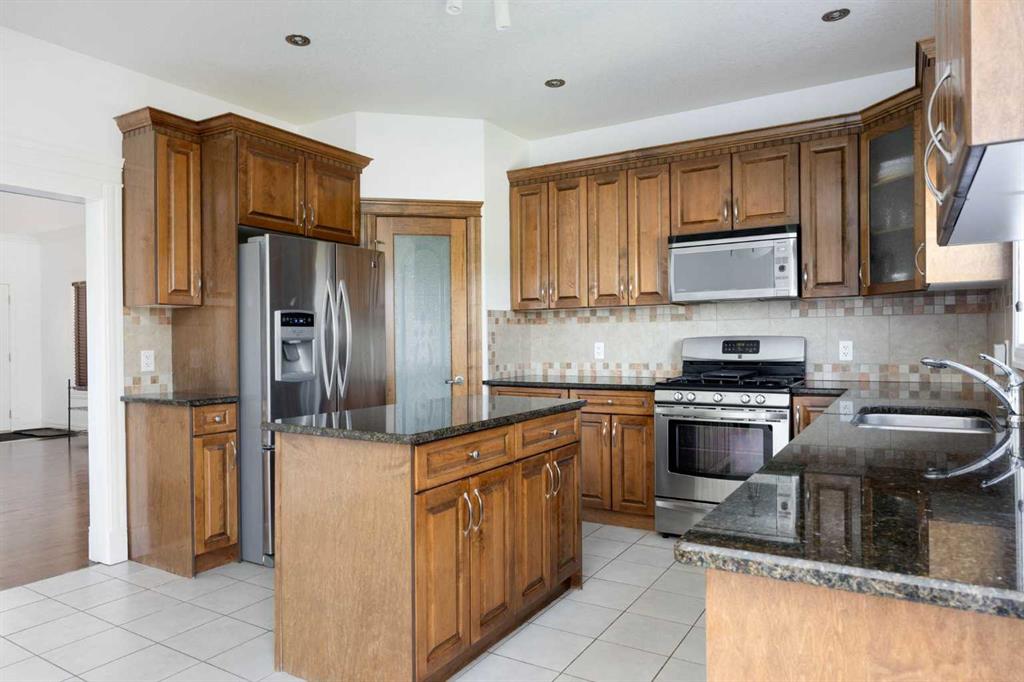 Fourth View of 322 Grosbeak Way , Eagle Ridge, Fort McMurray, Alberta, T9K 0L8
