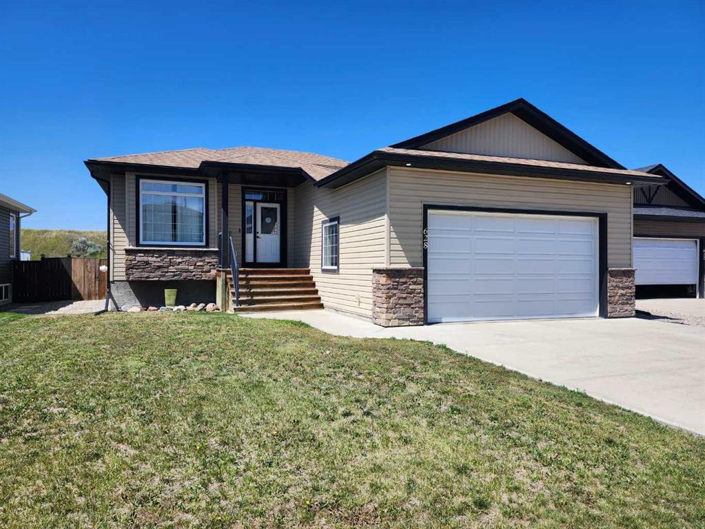 Second View of 628 Bankview Drive , Bankview, Drumheller, Alberta, T0J0Y6