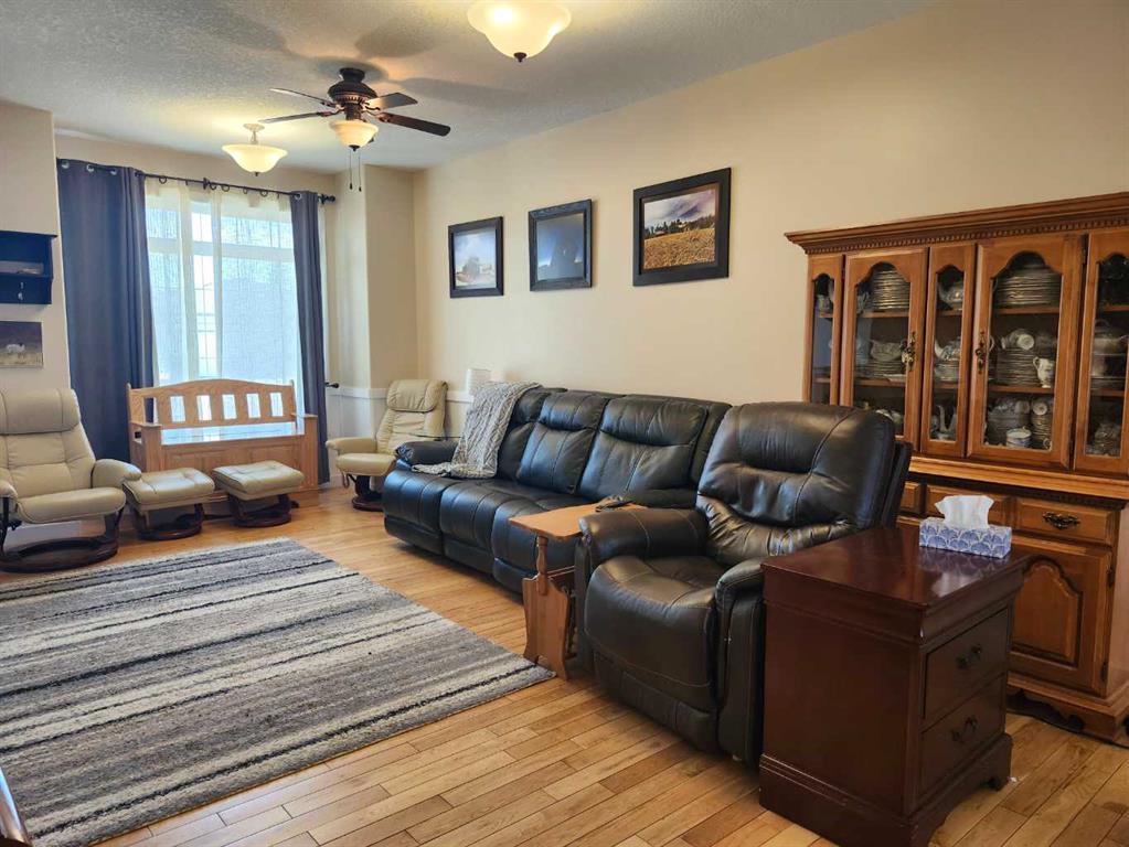 Fifth View of 628 Bankview Drive , Bankview, Drumheller, Alberta, T0J0Y6