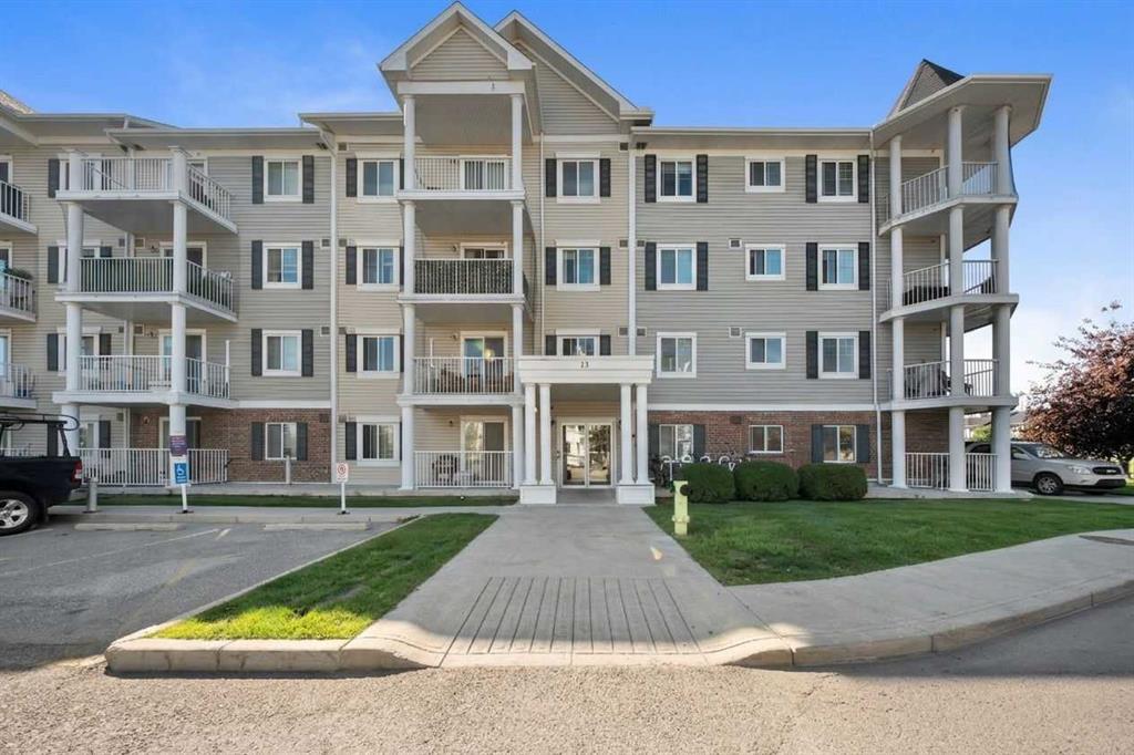 3206, 10 Country Village Park , A2328892, Alberta,
