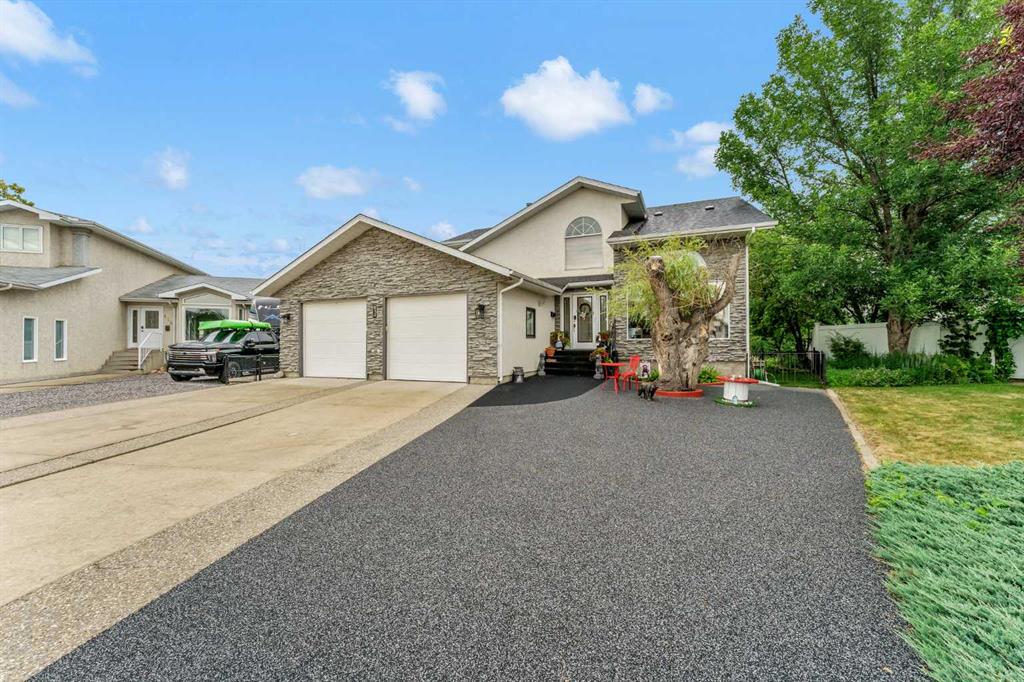 Second View of 612 Sangster Crescent SW, NONE, Redcliff, Alberta, T0J 2P2