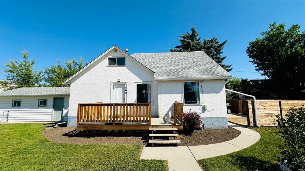 460 3 Avenue West  , A2328945, Alberta,