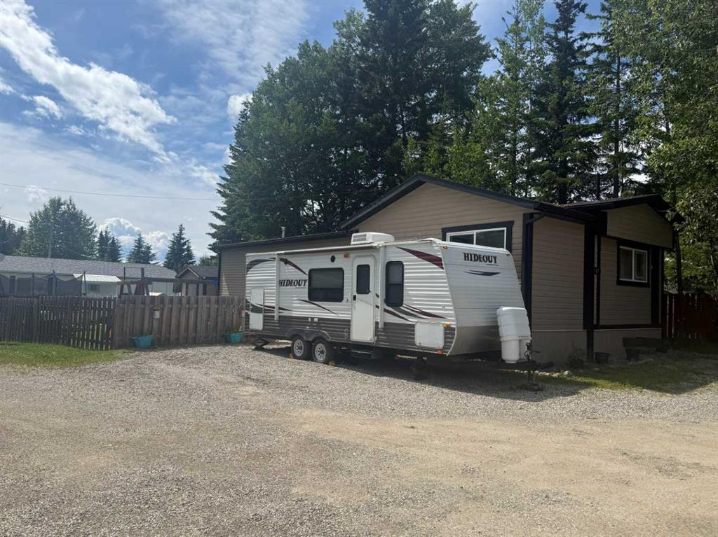 Fifth View of 107, 810 56  , Edson, Edson, Alberta, T7E 1P5