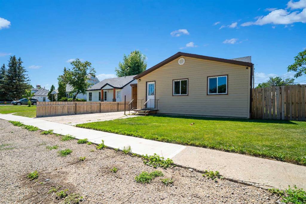 Fourth View of 213 2 Street W, NONE, Bow Island, Alberta, T0K 0G0