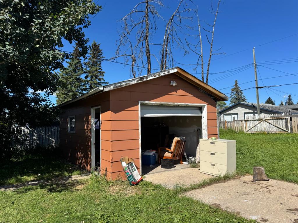 Third View of 10809 95 Street , Mountview, Grande Prairie, Alberta, T8V 1Z6