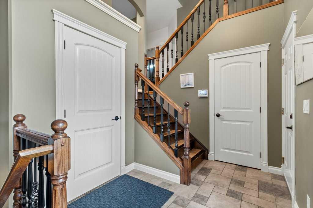 Fifth View of 6002 Orr Drive , Oriole Park West, Red Deer, Alberta, T4P 0C9