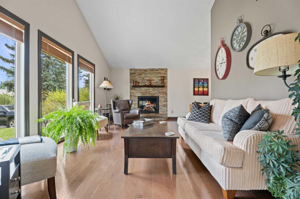 Fifth View of 15 Lock Crescent , Central Heights, Okotoks, Alberta, T1S 1E7