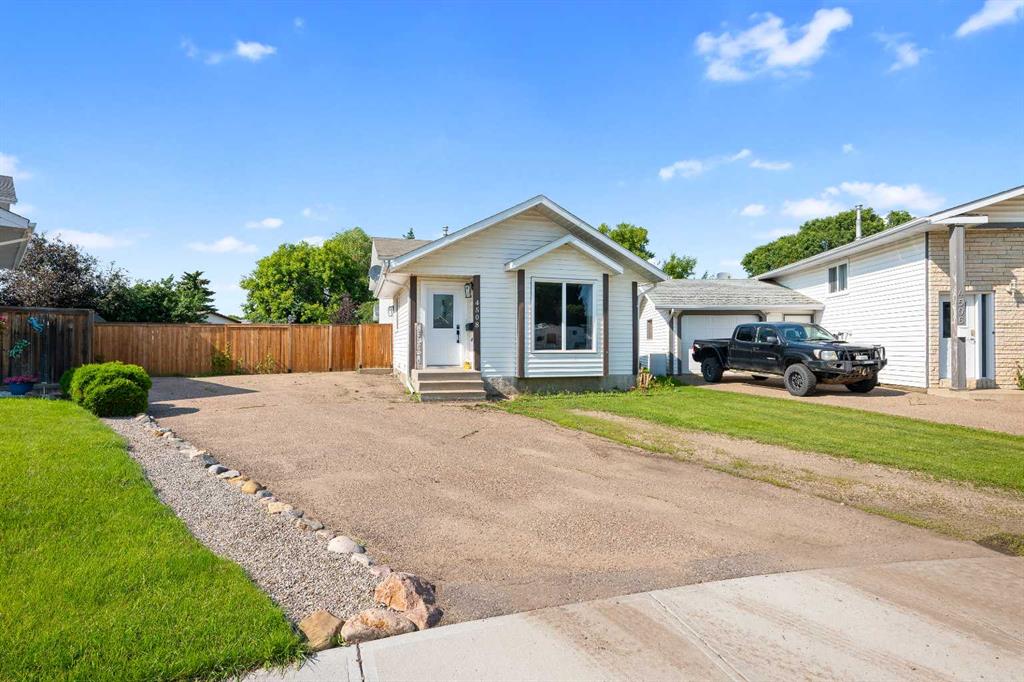 Second View of 4508 30A Street Close , Aurora, Lloydminster, Saskatchewan, S9V 1X7