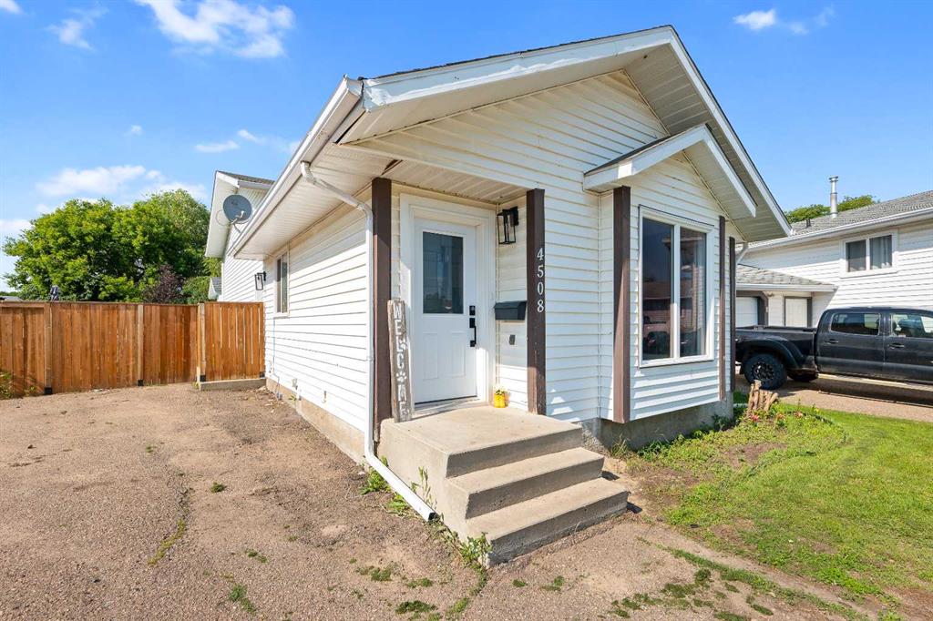 Third View of 4508 30A Street Close , Aurora, Lloydminster, Saskatchewan, S9V 1X7
