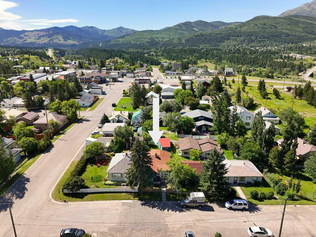 Fourth View of 2229 210 Street , NONE, Bellevue, Alberta, T0K 0C0